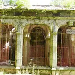 Chateau De La Grange Fort Les Pradeaux
