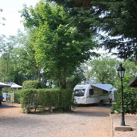 게스트하우스 Chateau De La Grange