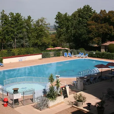 Chateau De La Grange 4*