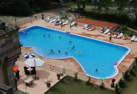 Konukevi Chateau De La Grange 3*