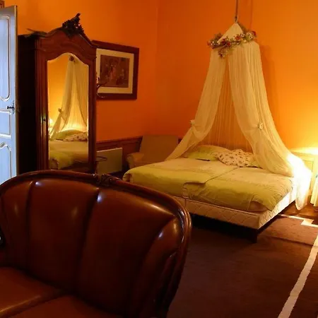 Chateau De La Grange Affittacamere 4*