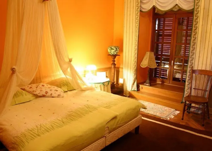 Pensionat Chateau De La Grange 3*