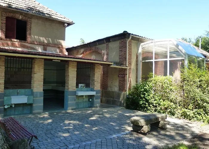 Pensionat Chateau De La Grange Les Pradeaux